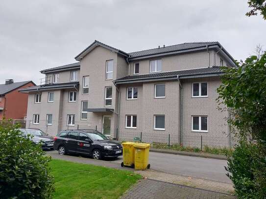 Neubau mit großem Balkon 2 Zi. Whg., ruhige dennoch zentrale Lage