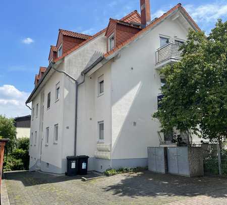 !!! Helle 2-Zimmer-Dachgeschosswohnung !!! (mit Balkon und Einbauküche in Mommenheim *ab sofort)