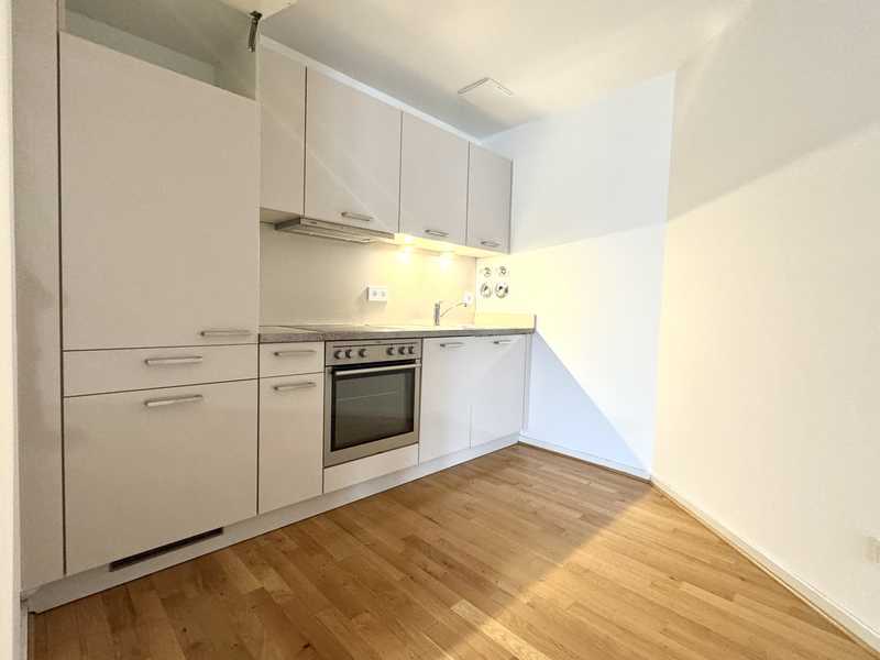 Nähe Innenstadt: 2-Zimmer-Neubauwohnung mit EBK, Wannenbad und Balkon