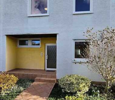 Solides Reihenhaus in ruhiger Ortsrandlage