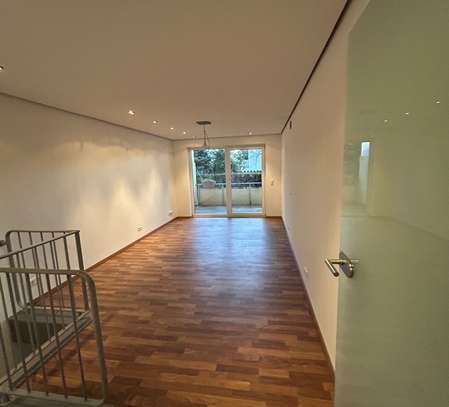 Exklusive 2-Zimmer-Maisonette-Wohnung mit Balkon in Neu-Ulm