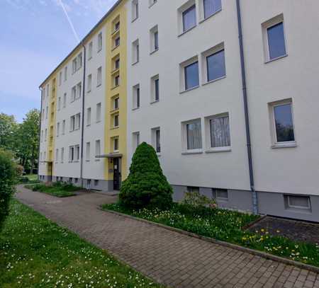 *Kapitalanlage 5,50 % Rendite*vermietet 4 -Zimmer ,Hochparterre-Wohnung (WE04, 5b) in 04574 Deutzen