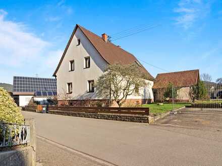 Freistehendes Einfamilienhaus mit sonnigem Grundstück in Wernersberg!