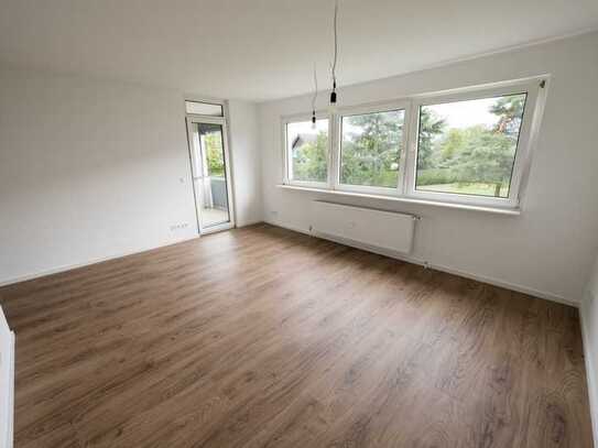 Neubezug sanierte 4-Zimmer-Wohnung mit Balkon in Wiesbaden-Delkenheim