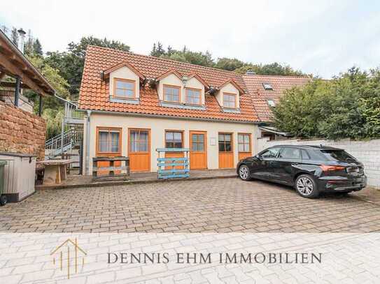 Zweifamilienhaus mit Scheune und Backhaus in idyllischer Lage - Optional zu EFH umbaubar