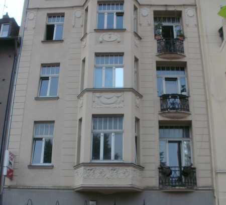 Schöne renovierte Wohnung mit Dachterrasse in Köln-Mülheim