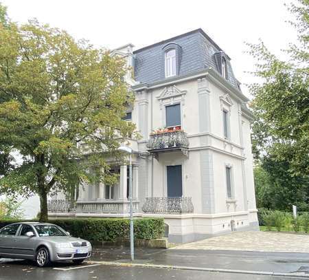 Großzügige 3-Zimmer-Wohnung in gepflegten Altbauhaus