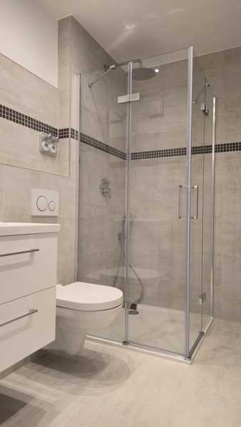 Hochwertig sanierte 2-Zimmer-Wohnung mit Südwestbalkon – Erstbezug