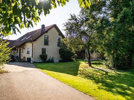 Seltene Gelegenheit! Charmantes Einfamilienhaus mit großem Garten in Harting!