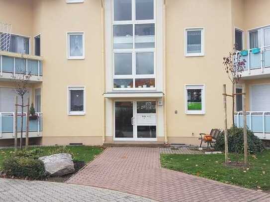 Attraktive 4-Zimmer-EG-Wohnung mit Balkon in Borsdorf