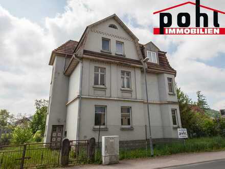 Stattliches Mehrfamilienhaus im "Dornröschenschlaf"!