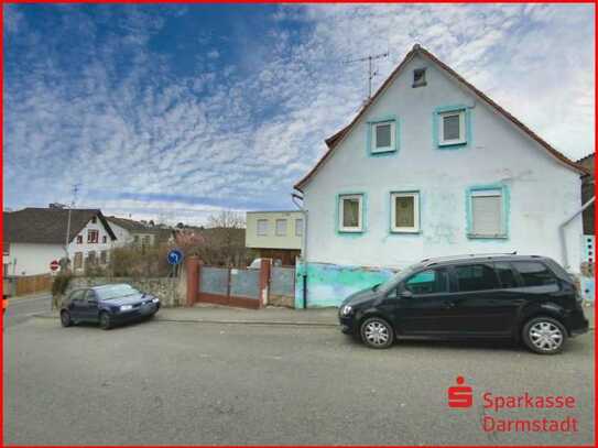 Einfamilienhaus mit Garage und Gartenmitbenutzung