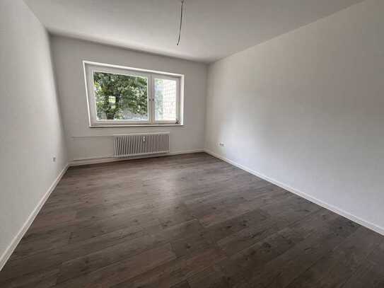 Frisch für Sie renoviert: 3-Zimmer mit Balkon