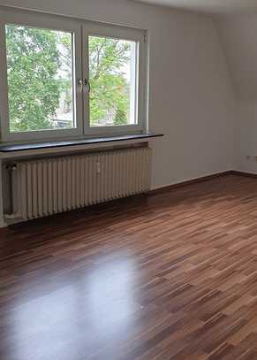 Attraktive 2-Zimmer-DG-Wohnung in Essen Kray Leithe