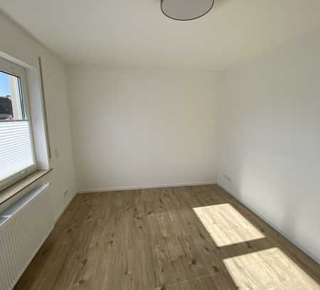 1 Zimmer in 4-Zimmer Wohnung