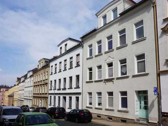 Lichtdurchflutetes Dachgeschoss: 4-Raum-Wohnung im Herzen von Werdau !