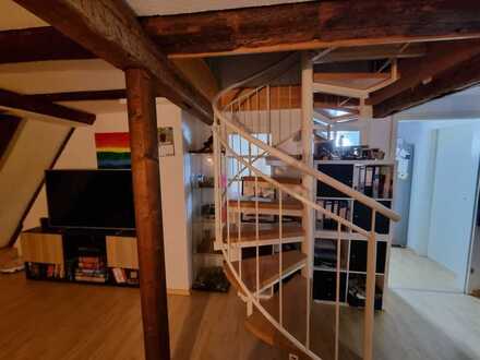 Gepflegte 3-Raum-Dachgeschosswohnung mit Einbauküche und Keller in Hessigheim