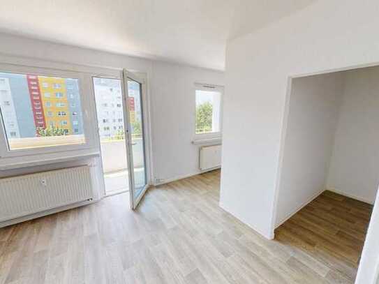 Modernisierte 1-Raum-Wohnung mit Balkon