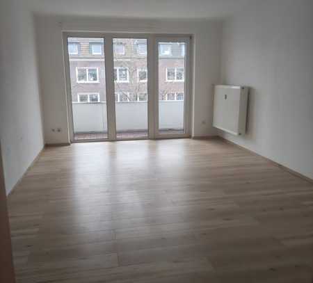 Modernisierte 3-Zimmer-Wohnung mit Balkon in Duisburg-Duissern