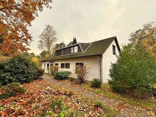 Tolle 4-Zimmer Wohnung über 2 Etagen mit Carport und schönem Waldgarten - Max. 2 Personen