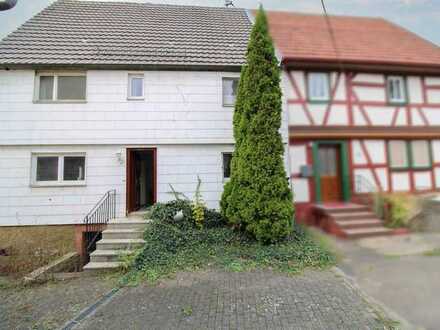 Für Handwerker und Macher: Doppelhaushälfte mit viel Potenzial und Garten in grüner Wohnlage