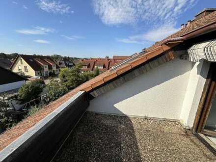 In Maxdorf eine großzügige 5 Zi.-Maisonette-Wohnung. Ideal für die große Familie.