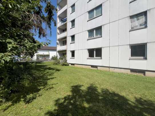 Zentrale 2-Zimmer Wohnung im Erdgeschoss mit Blick in den Garten