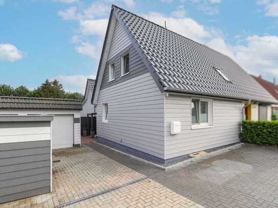 Kernsanierte Doppelhaushälfte mit Garten, 2 Terrassen und Garage in Pönitz - einziehen & wohlfühlen