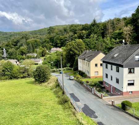 Charmantes Einfamilienhaus mit großzügigem Garten in ruhiger Lage von Hohenstein - Provisionsfrei!