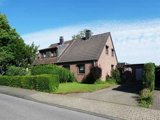 Modernisierungsbedürftiges Einfamilienhaus für Ihren Familientraum in Aachen-Hörn!