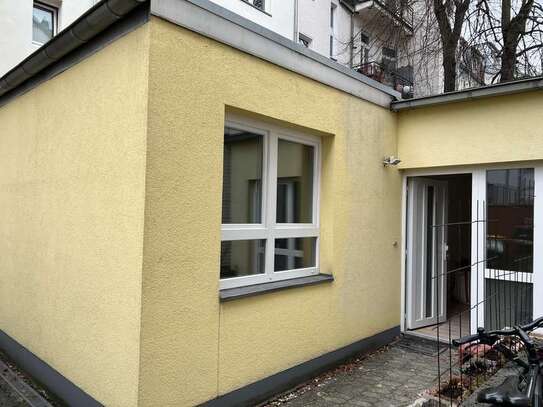 Renovierte 2-Raum-Erdgeschosswohnung in Köln Lindenthal