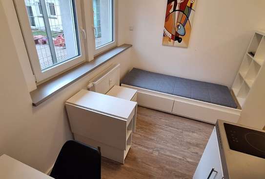 Erstbezug nach Sanierung mit Einbauküche: Vollmöblierte 1-Zimmer-Wohnung in Mannheim (Ap. Nr. 3)