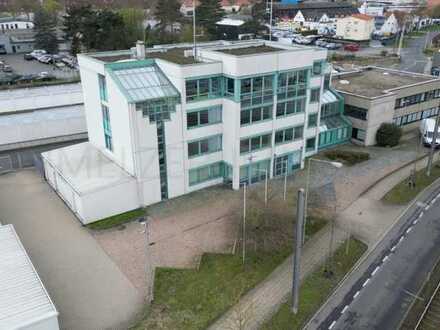 Vielseitiges Gewerbeobjekt in Kassel mit noch 800 m² freier Fläche - ideal für Büros oder Showrooms
