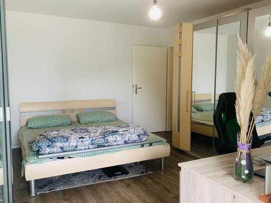 Helle 2 Zimmer Wohnung mit Balkon in der Altstadt - 389 € - 42 m² - 2.0 Zi.