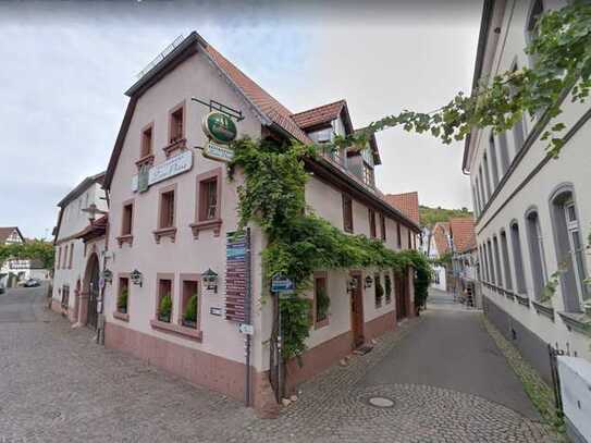 Historische Traditionsgaststätte mit gemütlichem Innenhof!