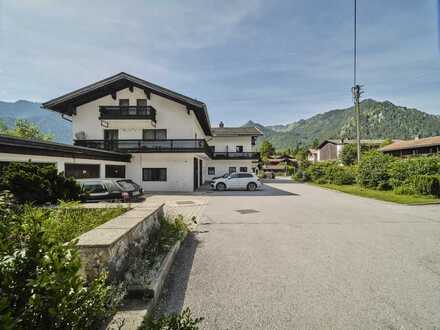 KAPITALANLAGE in SCHLIERSEE: Haus mit 8 Wohnungen in sehr guter Lage