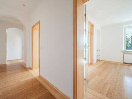 IHRE NEUE ADRESSE - Moderne und helle 3-Zimmer Wohnung mit Balkon mitten in Heerdt!