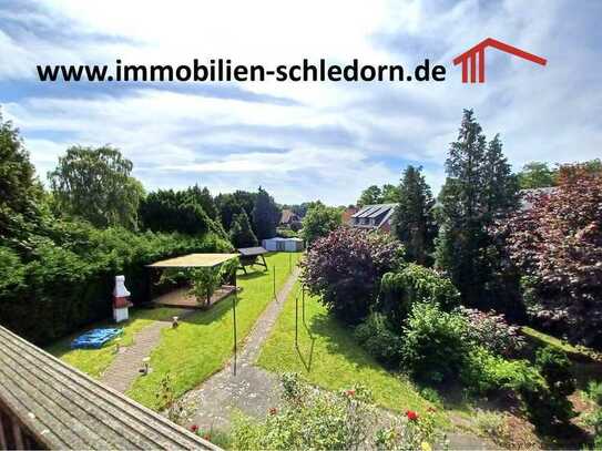 Provisionsfrei für Käufer! Zweifamilienhaus in Königshardt mit großem Grundstück