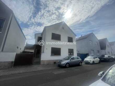 Die Lage macht's/bringt's. 
Familienfreundliches Haus mit Garten.