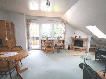 EINZIEHEN und WOHLFÜHLEN! Feine, sonnige 3-Zimmer-DG-Wohnung, Wfl. ca. 73,51 m², Kamin, Garage...