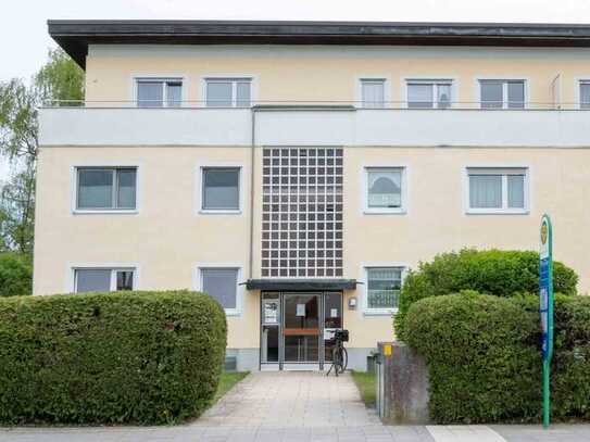 Helle 3 Zimmer EG-Wohnung mit Terrasse und kleinem Garten im Süden von München