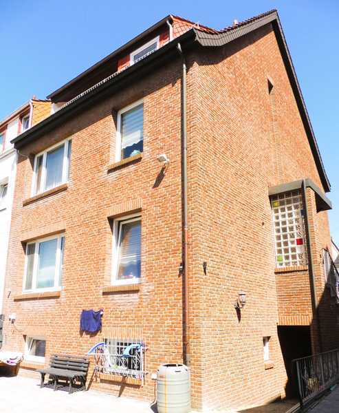 Woltmershausen top saniertes Dreifamilienhaus, Kapitalanlage vermieten und kostenlos wohnen