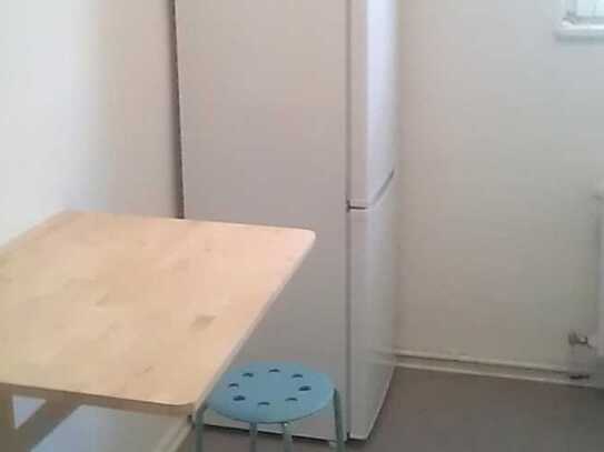 Lovely single bedroom in Moabit