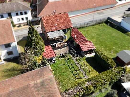 +++ Sonniges Ein-bis Zweifamilienhaus mit Südwest-Terrasse, ebenem Garten, Garage, Abstellplatz, ...