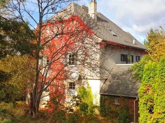 Schönes Ein-/Zweifamilienhaus in idyllischer Wohnlage !