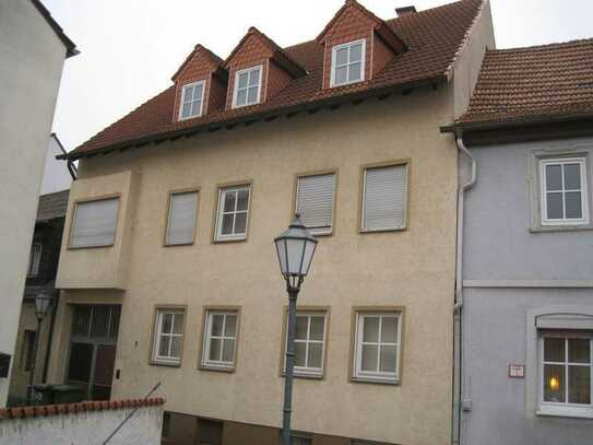 Geräumige 2 Zimmer Wohnung in Germersheim Innenstadt