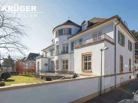 Villa Eicheneck / außergewöhnliches Wohnen in hochwertig saniertem Karlsruher Kulturdenkmal
