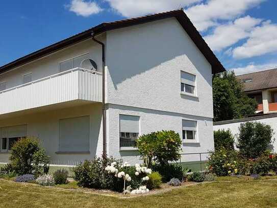 Großes Einfamilienhaus in 1 A Lage in Brackenheim - Bezugsfertig !