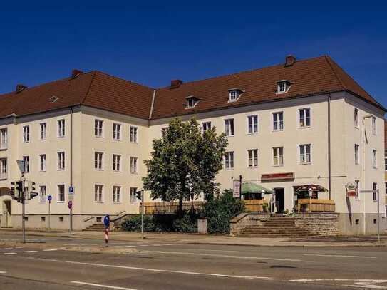 Niedliche Dachgeschosswohnung sucht Bewohner // DG rechts