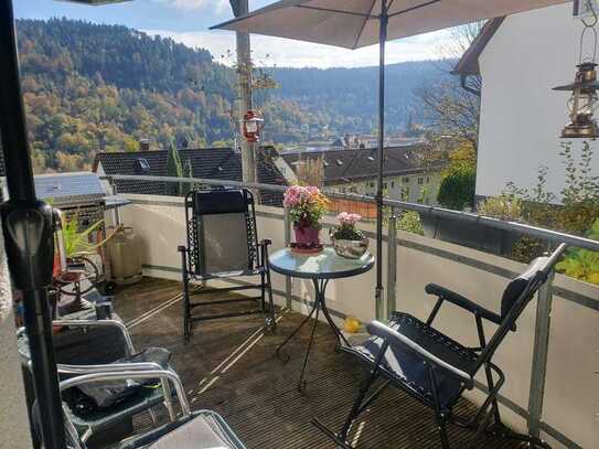 Traumhafte sonnige 4-Zimmer-Wohnung mit Balkon und Garten – Eleganz und Komfort vereint